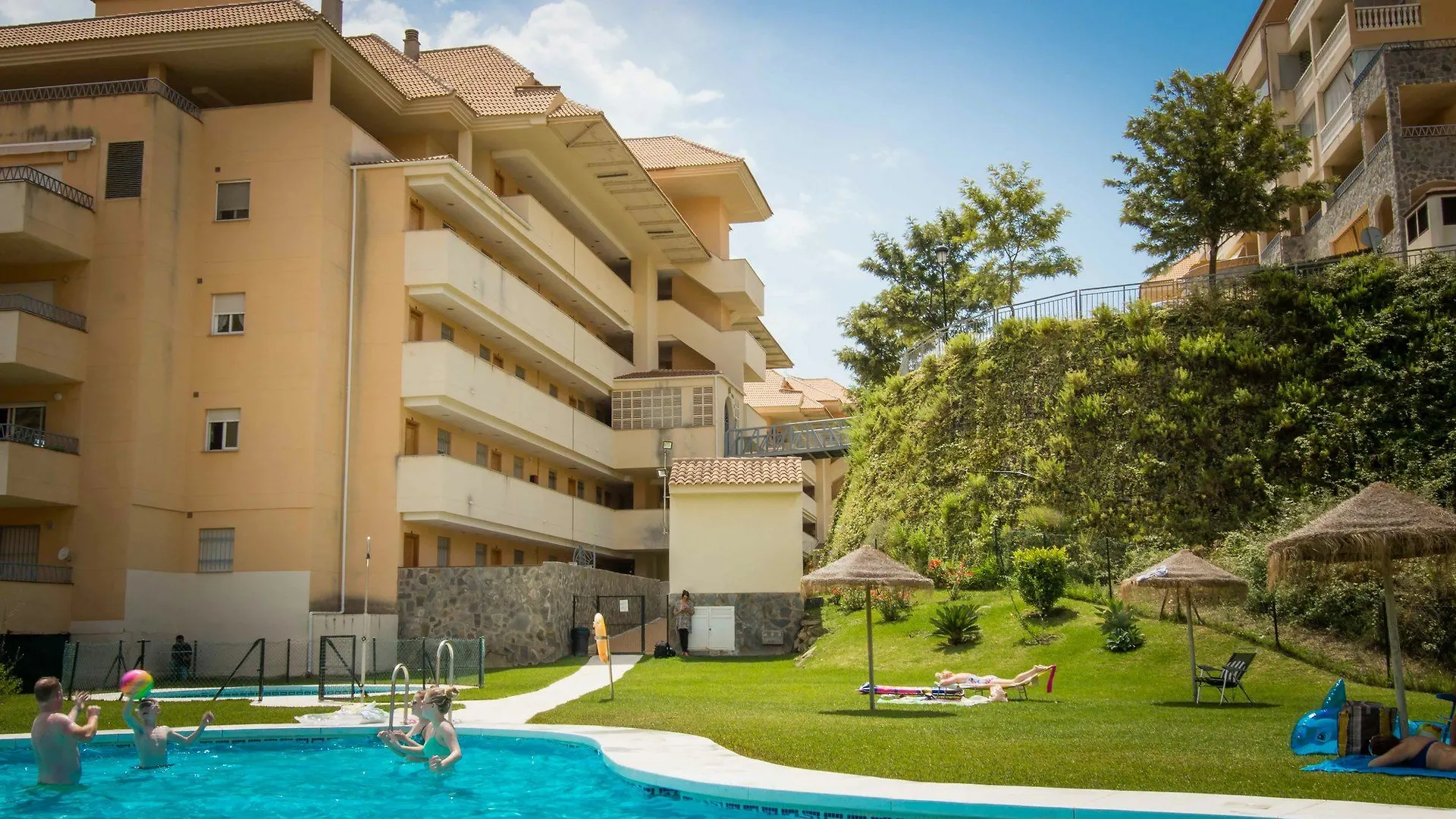 Holidays2Fuengirola Carvajal Apartamento